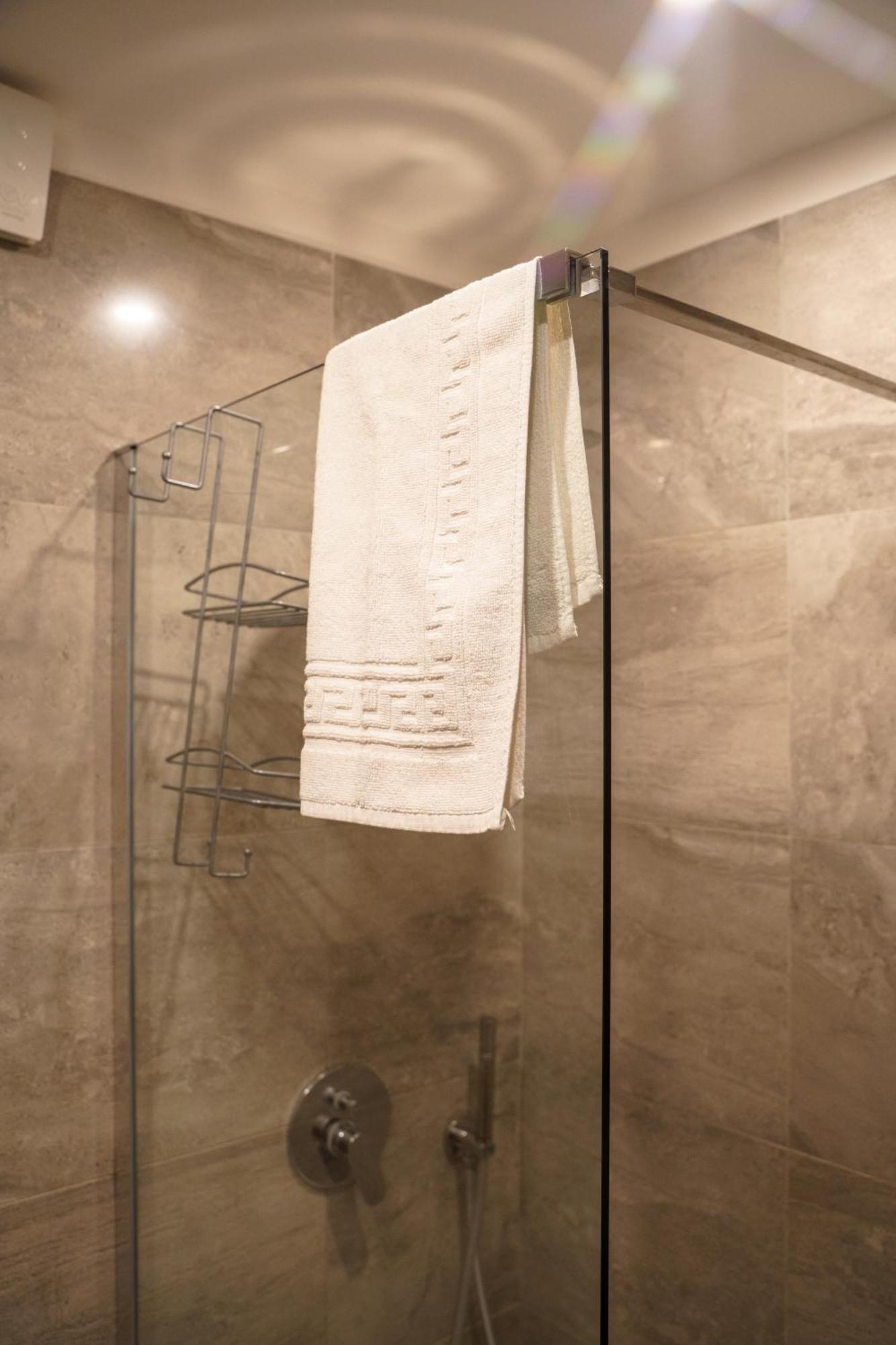 Chiatamone Relais Apartment Наполи Екстериор снимка