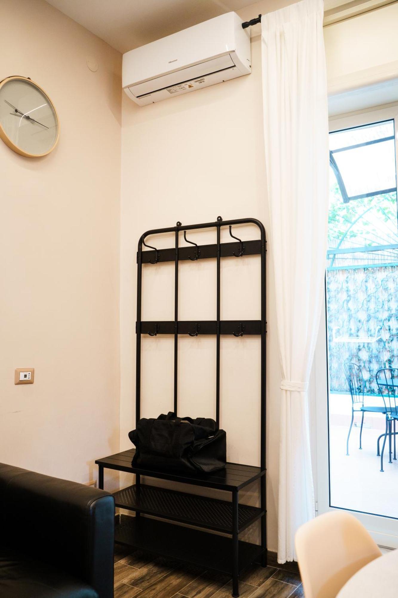 Chiatamone Relais Apartment Наполи Екстериор снимка