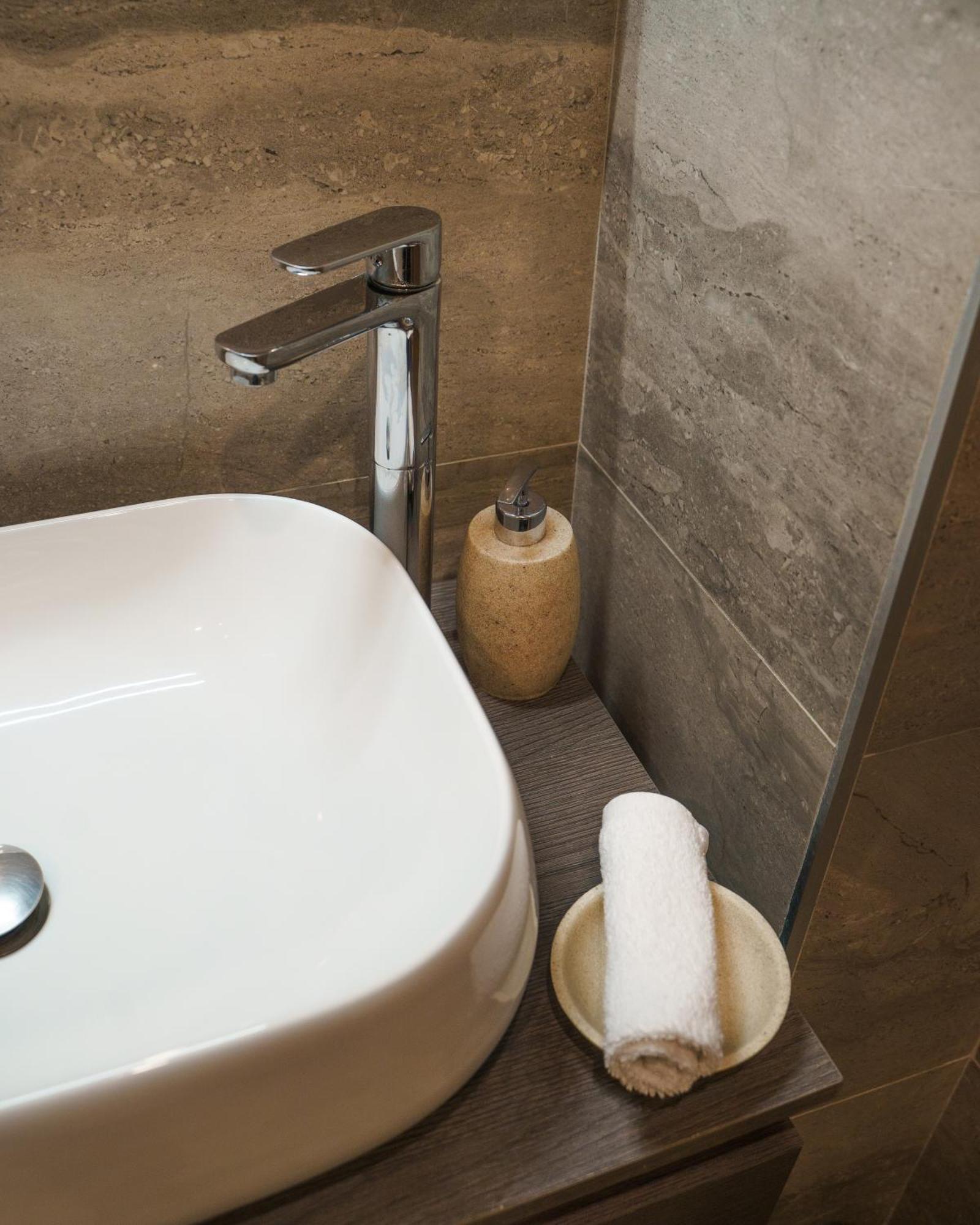 Chiatamone Relais Apartment Наполи Екстериор снимка